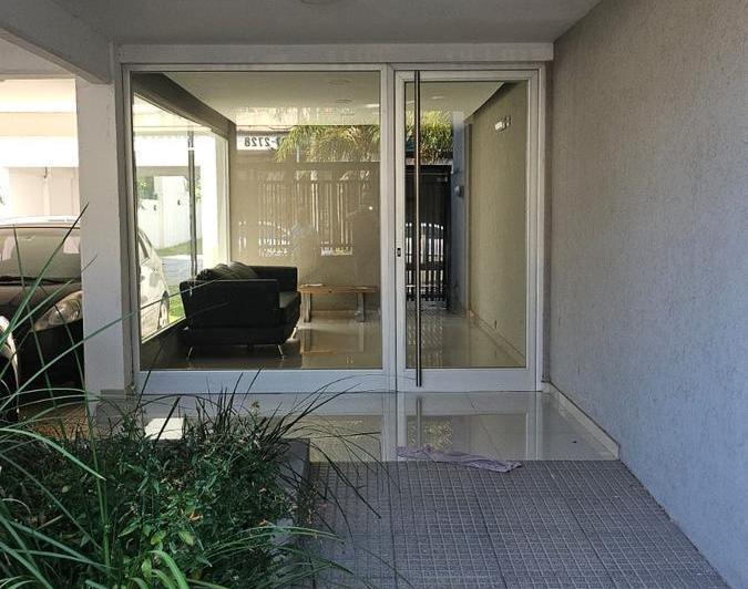 HERMOSO DEPTO. 3 AMBIENTES CON COCHERA - OLIVOS - VTE. LÓPEZ 2