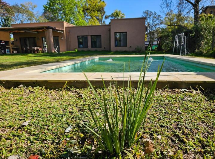HERMOSA CASA EN ALQUILER EN BARRIO CERRADO LA PILARICA - PILAR 1