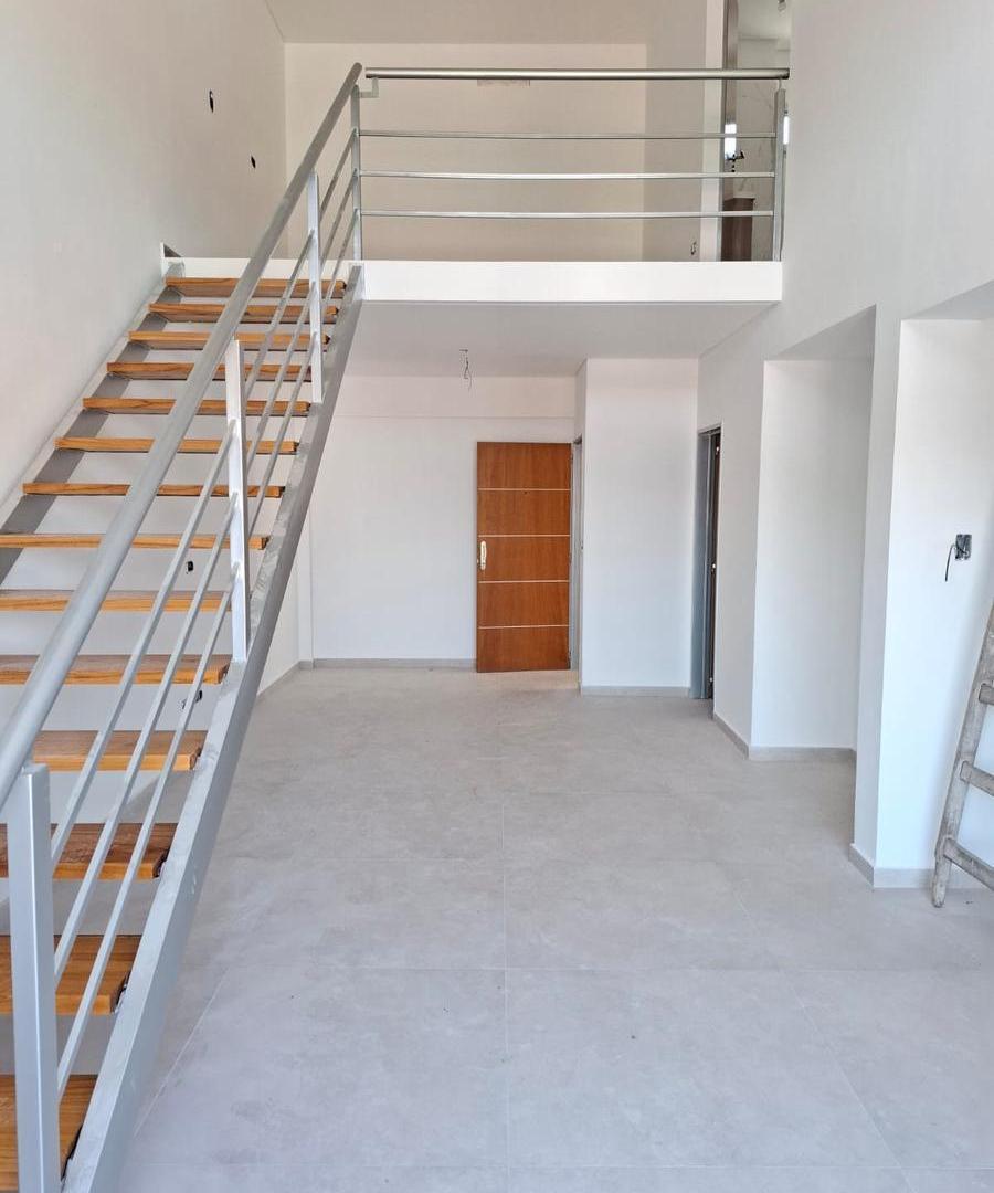 HERMOSO Y AMPLIO DEPTO. 2 AMBIENTES EN DUPLEX A ESTRENAR - OLIVOS