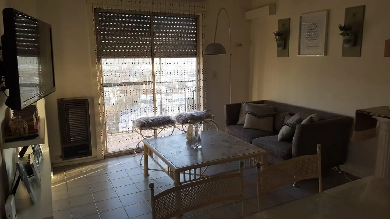 HERMOSO DEPARTAMENTO 2 AMBIENTES CON COCHERA CUBIERTA - SAN ISIDRO 2