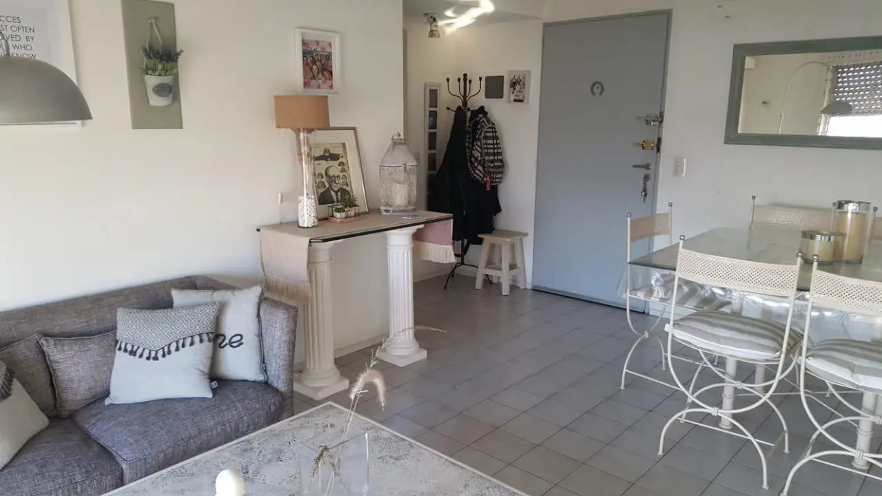 HERMOSO DEPARTAMENTO 2 AMBIENTES CON COCHERA CUBIERTA - SAN ISIDRO 3