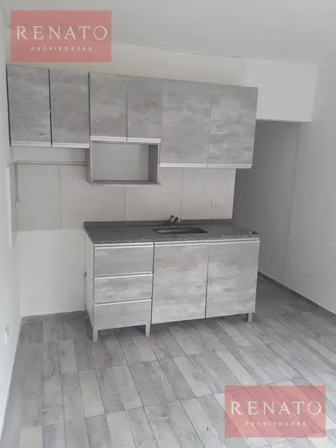 HERMOSO DEPTO. TIPO PH DE 2 AMBIENTES CON PATIO EN ALQUILER 3
