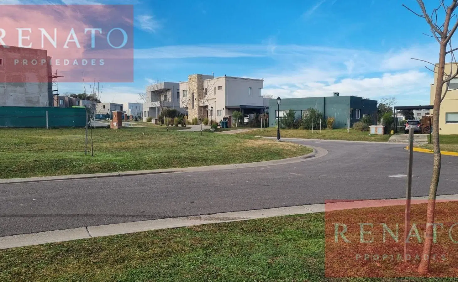 EXCELENTE LOTE CENTRAL CON FONDO VERDE - BARRIO SANTA LUCIA - PILAR DEL ESTE 3