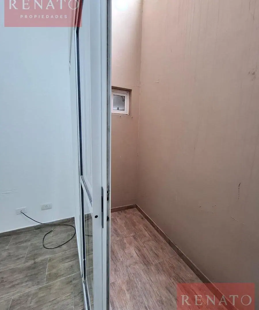 HERMOSO DEPTO. TIPO PH DE 3 AMBIENTES CON PATIO EN ALQUILER - MUNRO 8