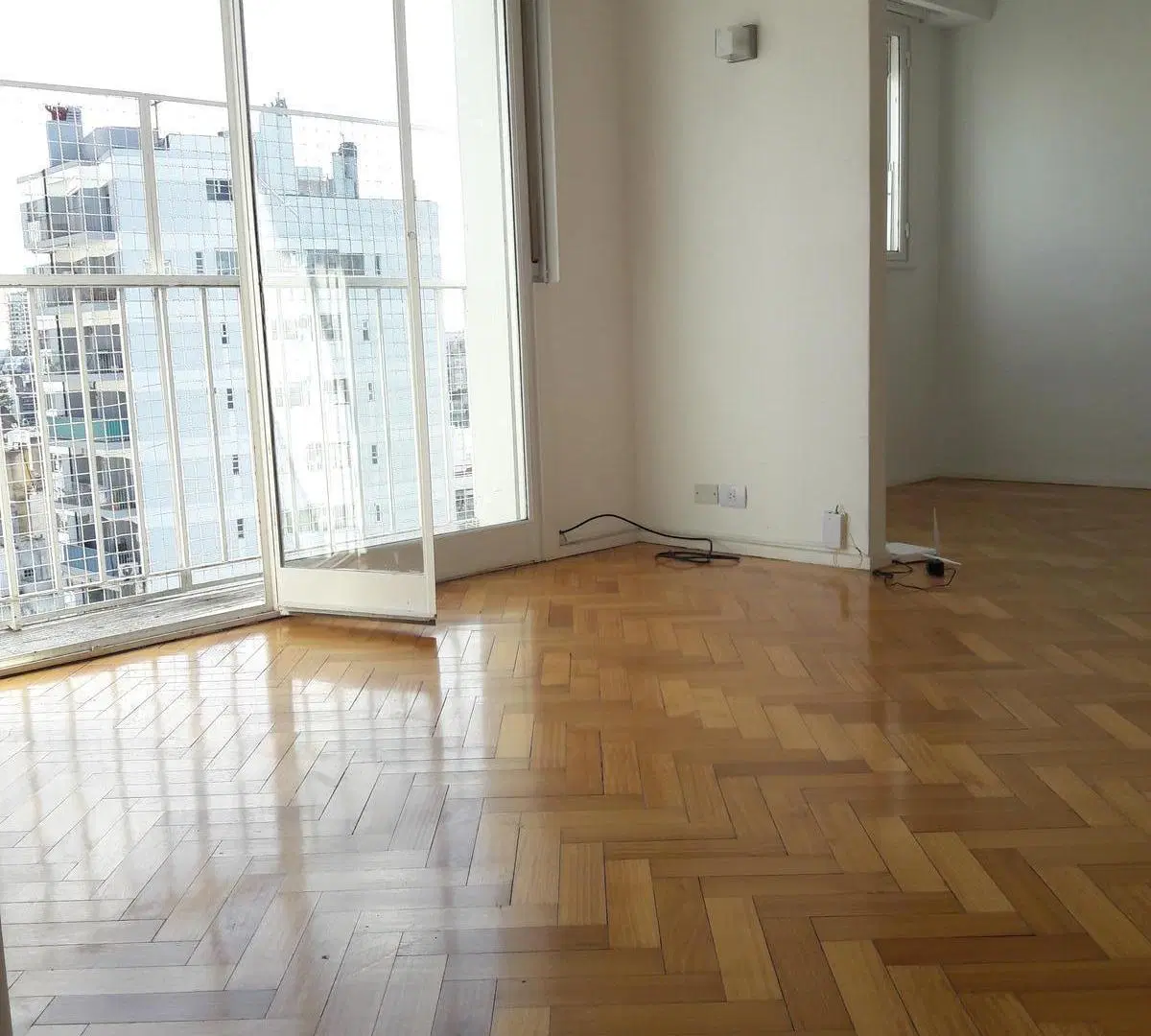 HERMOSO Y AMPLIO DEPTO. 2 AMBIENTES EN ALQUILER - RECOLETA 1