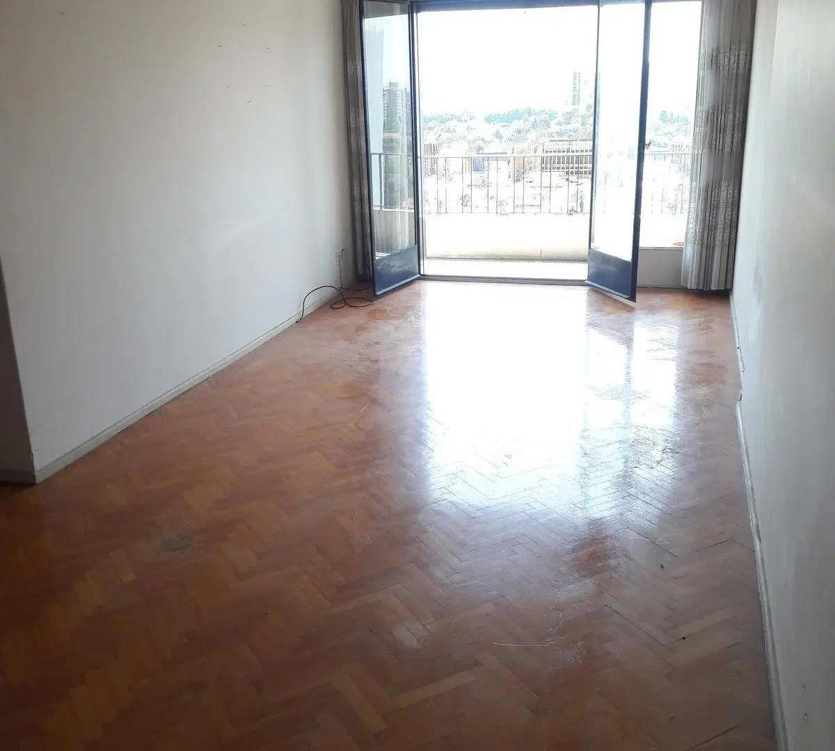 HERMOSO Y AMPLIO DEPTO. 4 AMB. EN ALQUILER - PISO ALTO - VISTA AL RIO - EXCELENTE UBICACIÓN 4