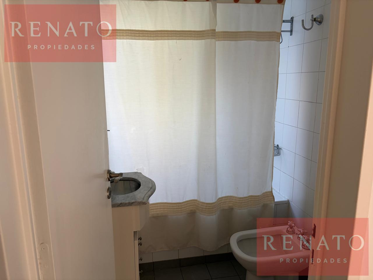 Foto de HERMOSO DEPTO. 3 AMBIENTES CON COCHERA Y BALCON ATERRAZADO EN TALAR DE, imagen 4