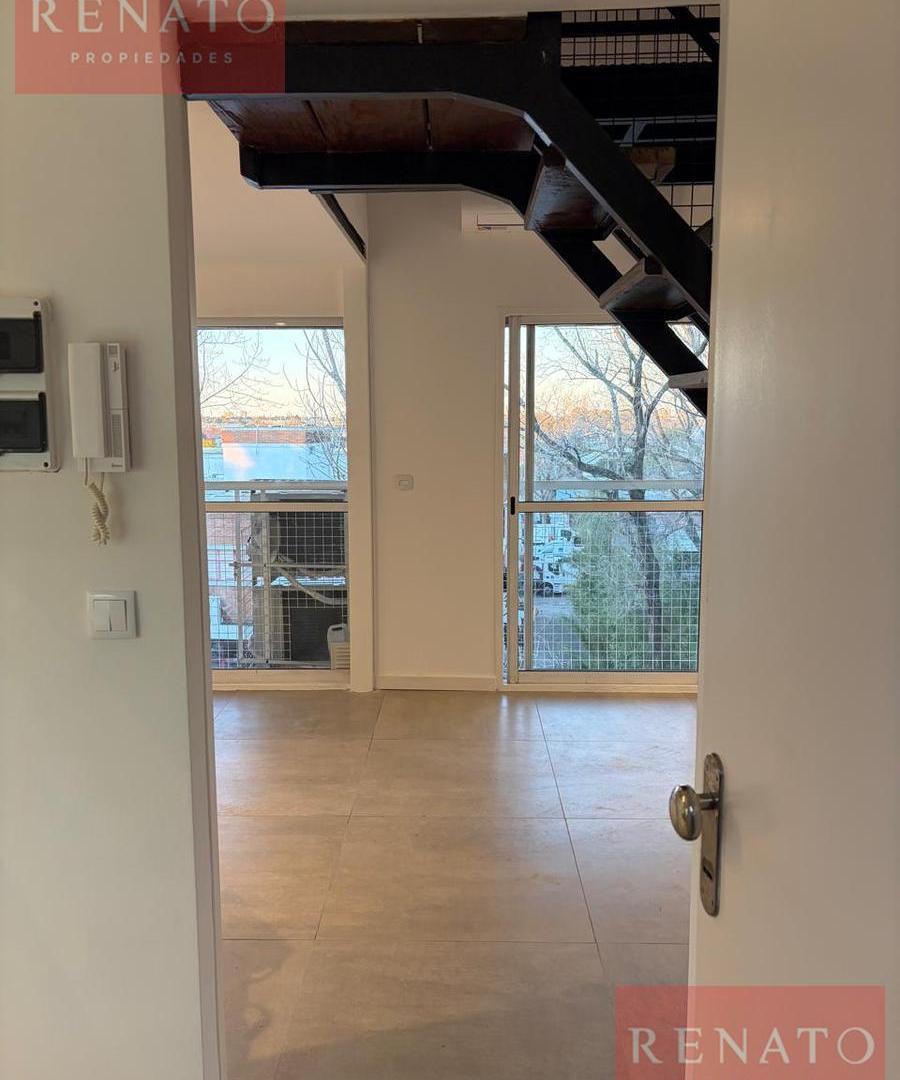 Foto de EXCELENTE DEPTO. 3 AMBIENTES TOTALMENTE RECICLADO - TALAR DE MARTINEZ, imagen 4
