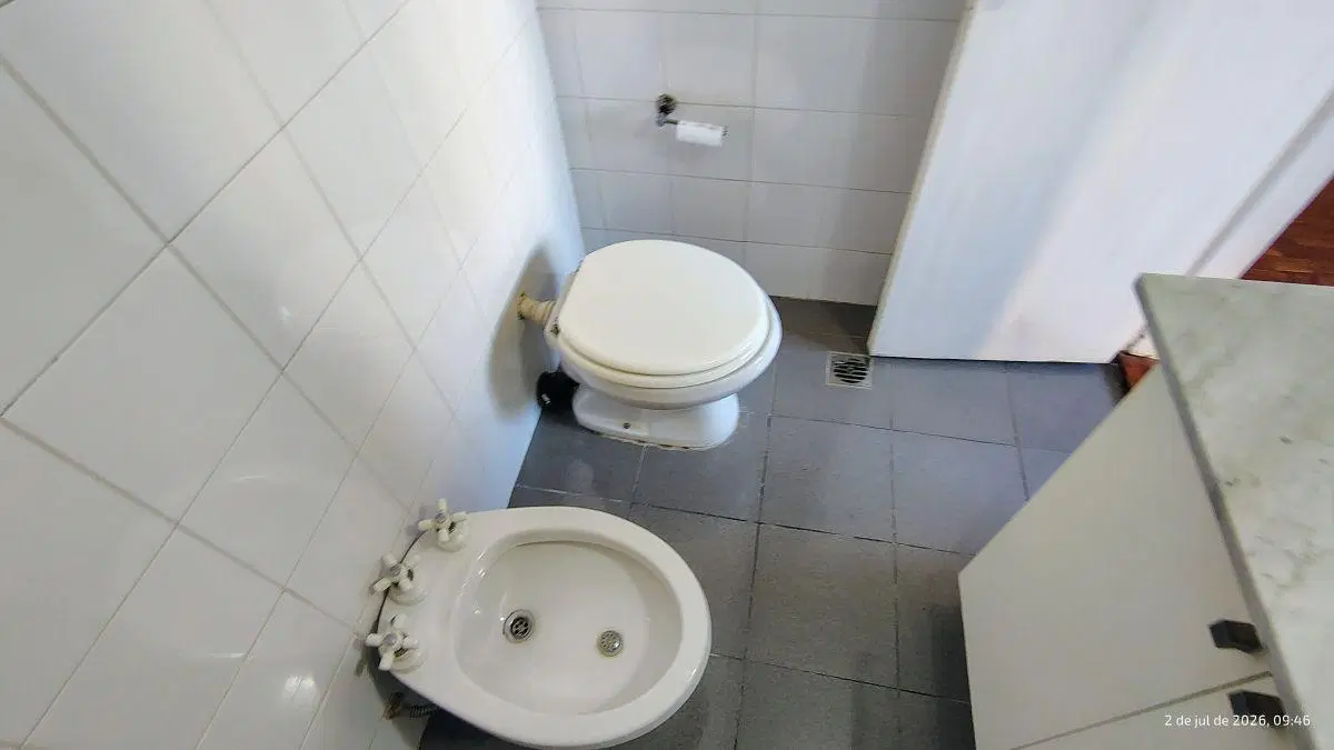Departamento de 2 amb al frente con balcón 4