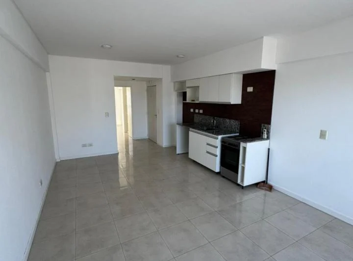 Hermoso 2 amb. con amplio balcón y SUM!!  4