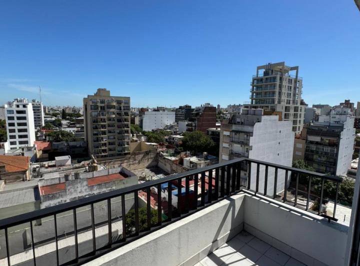 Hermoso 2 amb. con amplio balcón y SUM!!  2