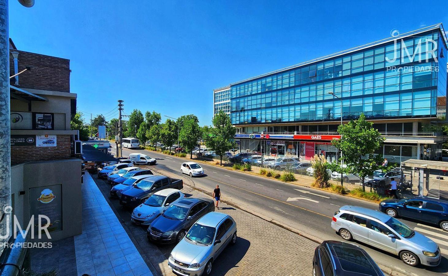FONDO DE COMERCIO | LA ESCALA | AV. CAAMAÑO | PILAR
