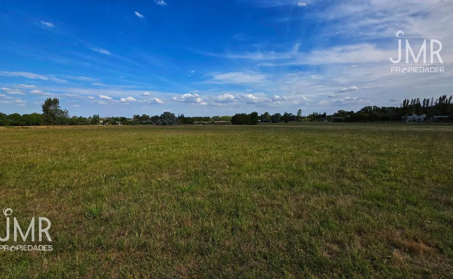 Gran lote de 7.012 m² en Club de Campo La Ranita – Pilar 3