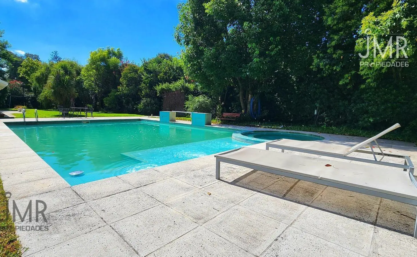 Casa en Lagartos sobre lote 1600 m² con pileta y golf — apto crédito 3