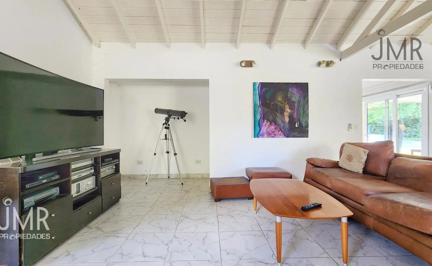 Casa en Lagartos sobre lote 1600 m² con pileta y golf — apto crédito 5