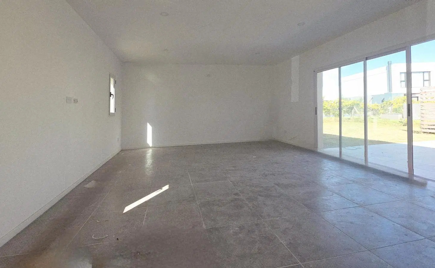 CASA EN VENTA 4 AMBIENTES EN SANTA EMILIA – PILAR DEL ESTE 5
