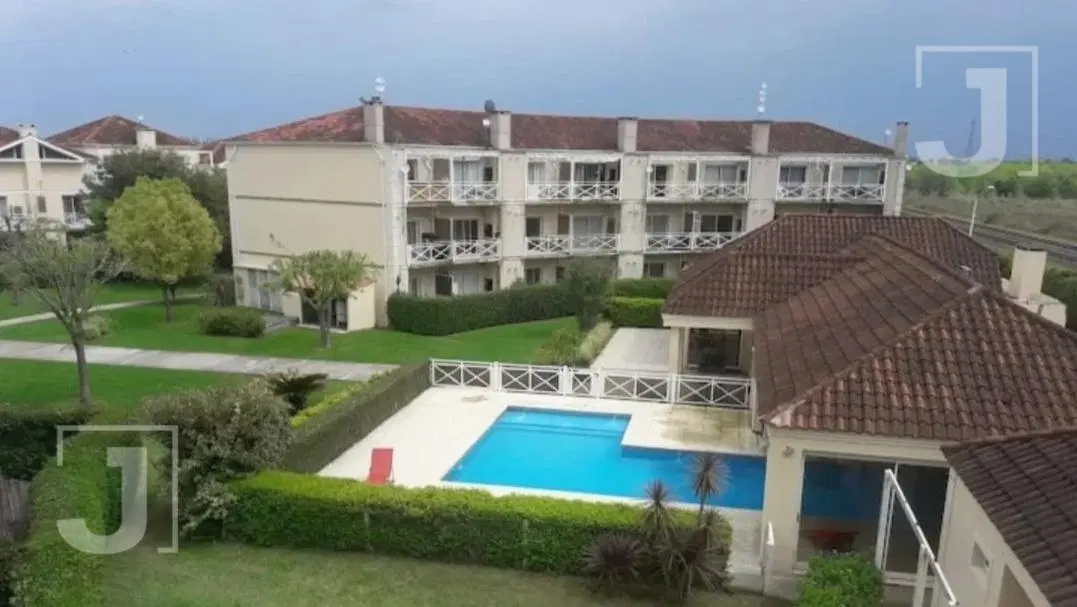 MONOAMBIENTE EN  ALQUILER CON PATIO Y COCHERA EN LA LONJA – PILAR 4