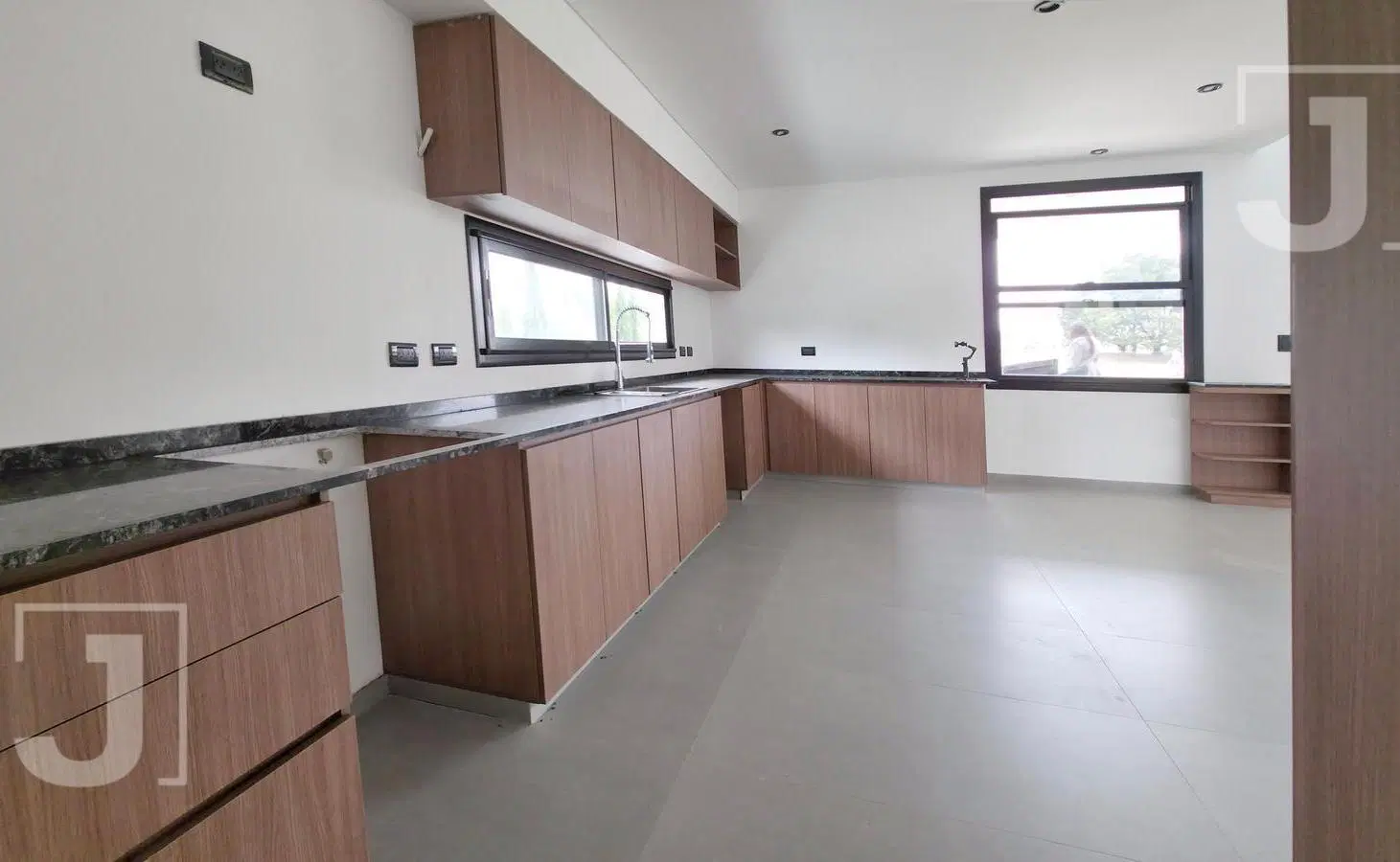 Casa en Venta | Medal Country Club | 4 Dormitorios | Pileta | Vista al Golf | A Estrena 5