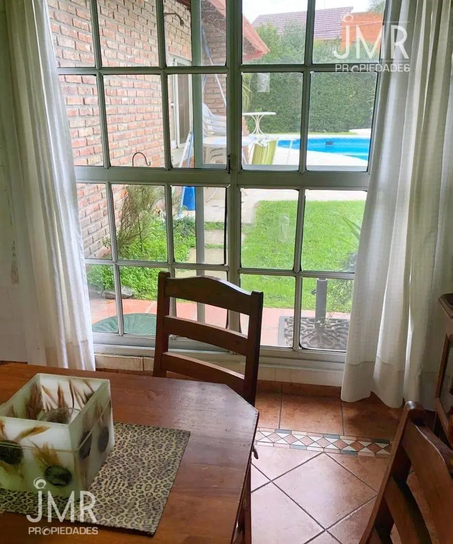 CASA EN VENTA MAPUCHE CC | LOTE 650 M² | 3 DORMITORIOS | PILETA | DESARROLLADA EN PLANTA 2