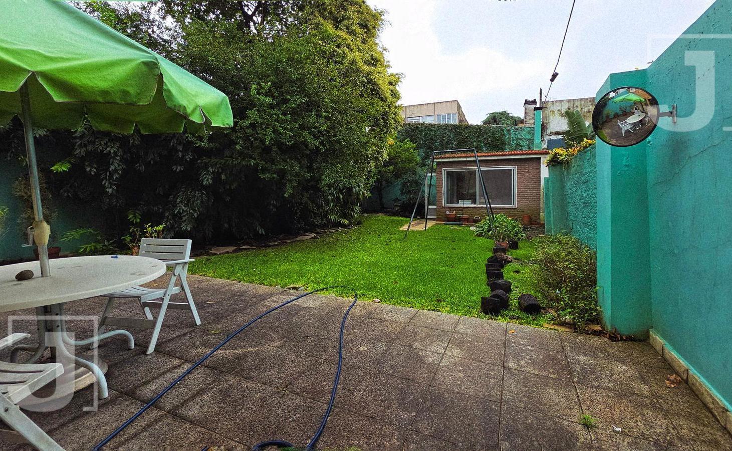 Foto de LOTE CON POTENCIAL DESARROLLO | ZONIFICACIÓN C2 | LA LUCILA, imagen 2