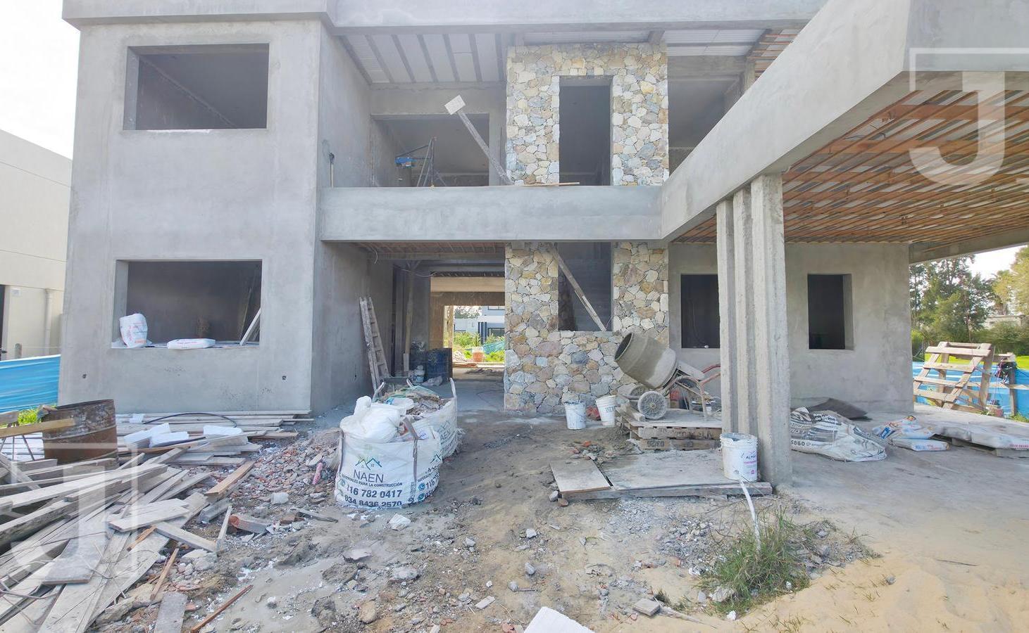 Foto de CASA A ESTRENAR DE 383 M² CON 4 DORMITORIOS – CHATEAU PILAR, imagen 3