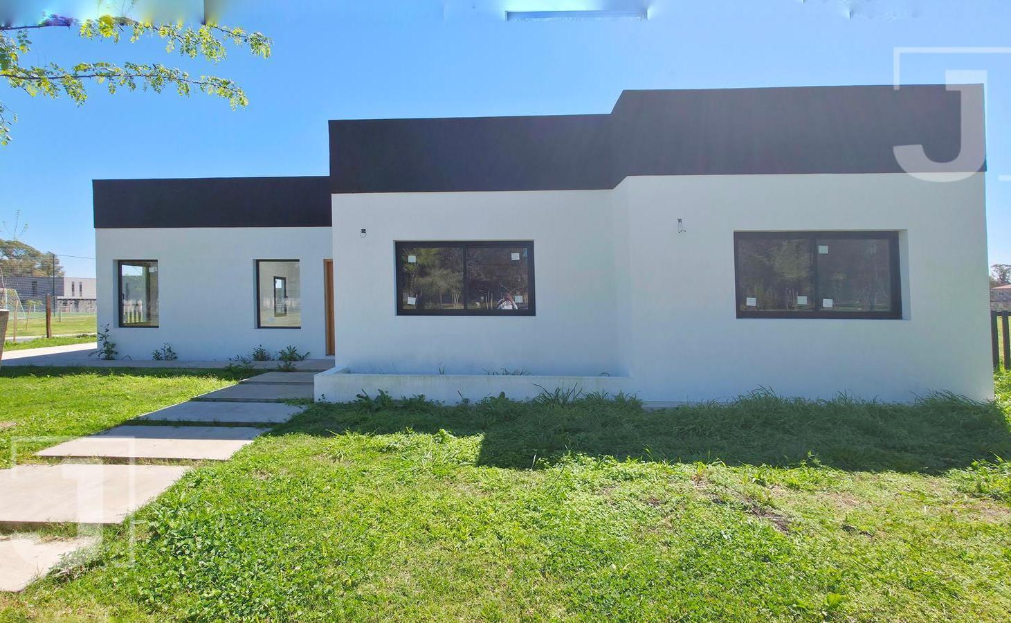 Foto de CASA A ESTRENAR EN SANTA SOFÍA – 3 DORMITORIOS, SUITE Y JARDÍN, imagen 1