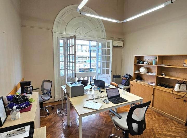 Departamento en Balvanera 320m2 frente con balcón 5