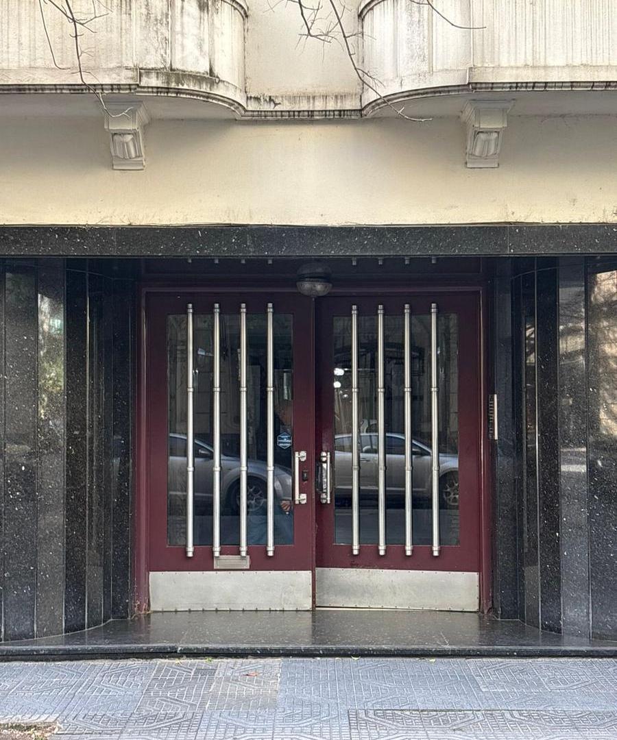 Venta Departamento - 3 amb - Patio - Congreso