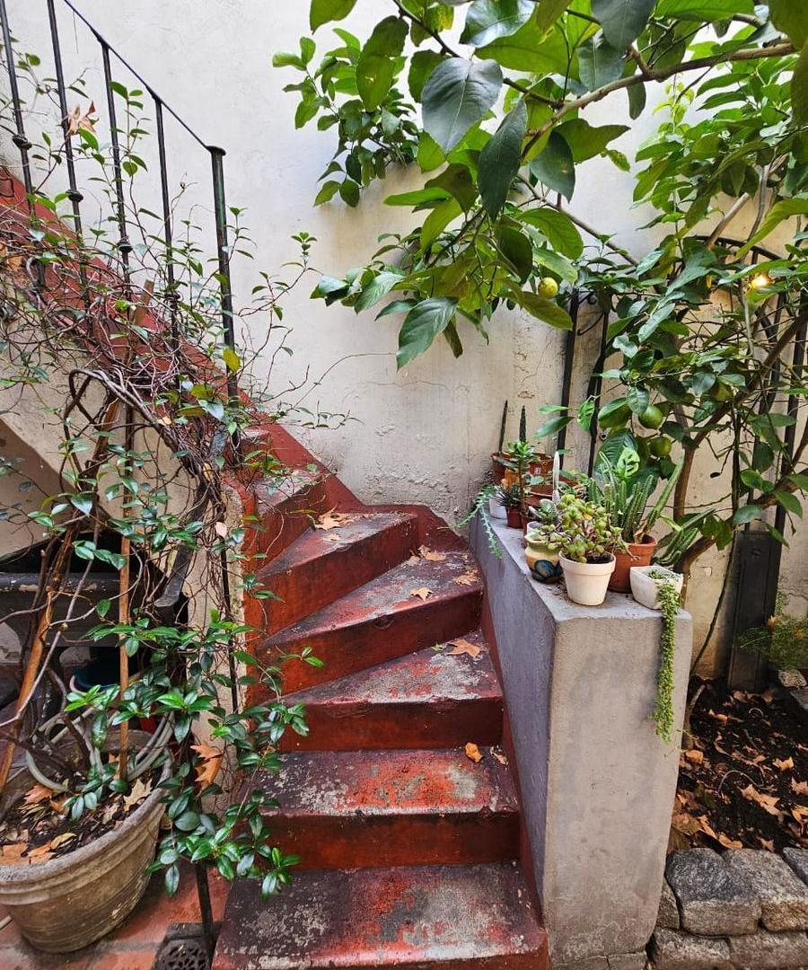 LOTE en ALMAGRO PB 3 PISOS 1 RETIRO