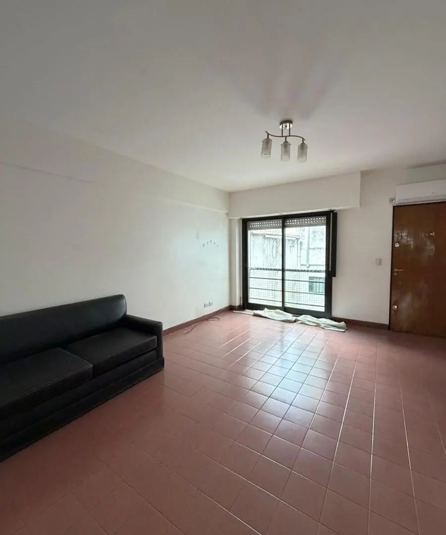 Venta Departamento Balvanera contrafrente - 2 ambientes con balcón en un 5º piso muy luminoso 2
