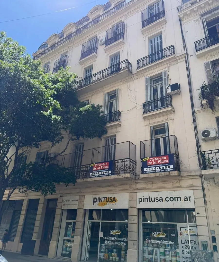 Venta Departamento 136m2 excelente ubicación, a refaccionar, alto potencial 2