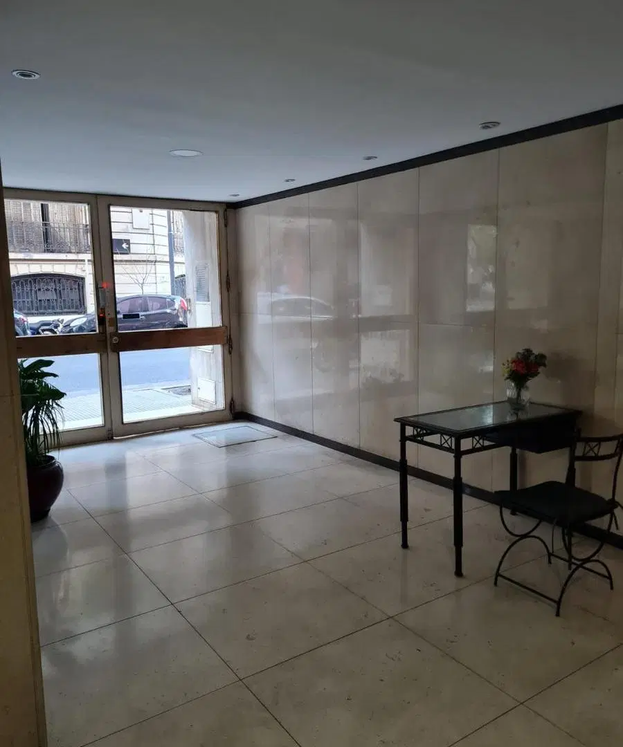 Departamento Congreso 2 ambientes - balcon - frente - piso alto 4