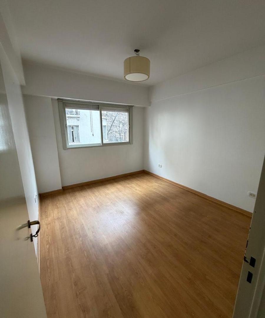 Foto de Departamento 2 ambientes, muy amplio al frente con balcon impecable, imagen 2