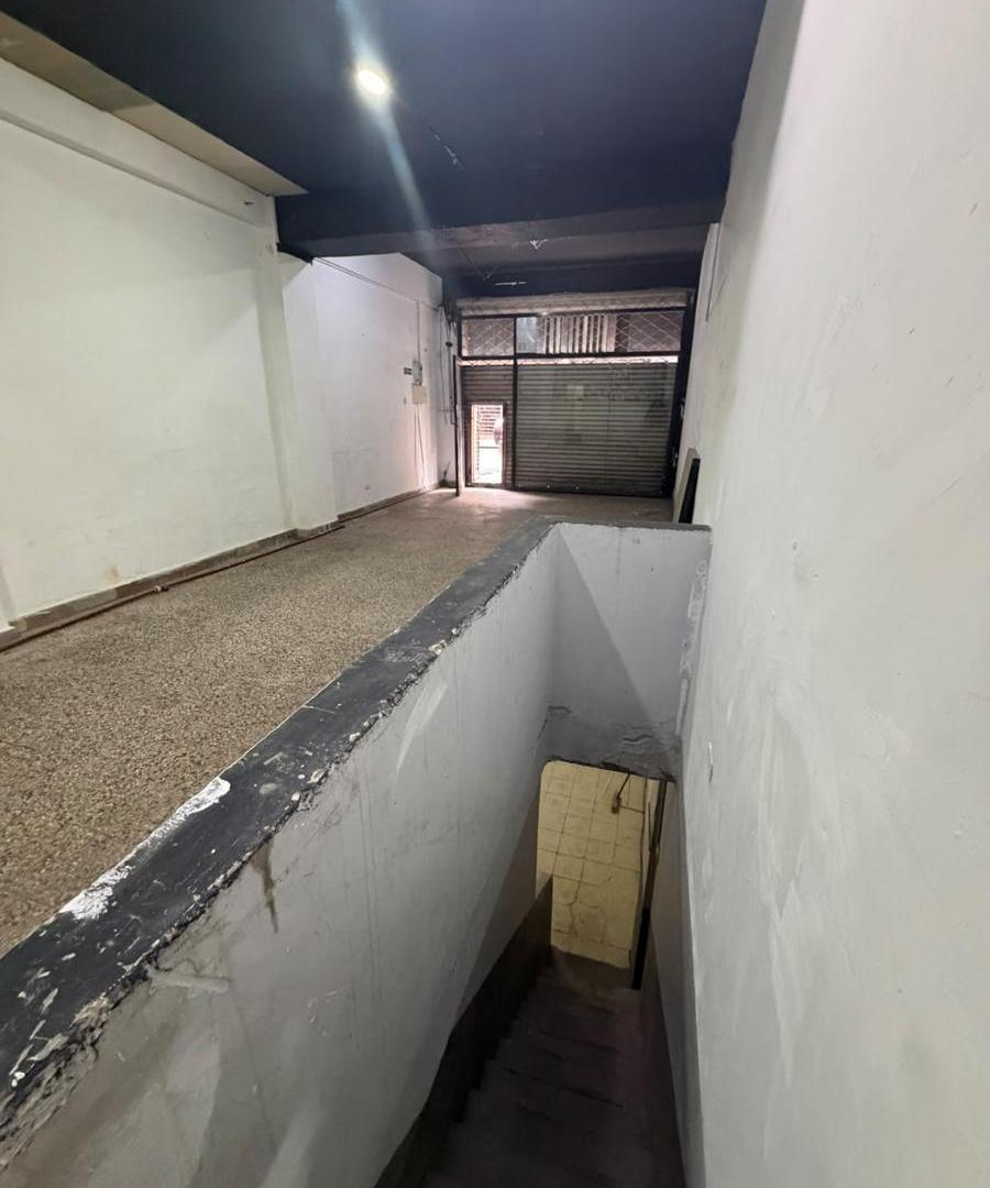 Foto de Local en alquiler Rincon y Av. Rivadavia 100m2, imagen 5