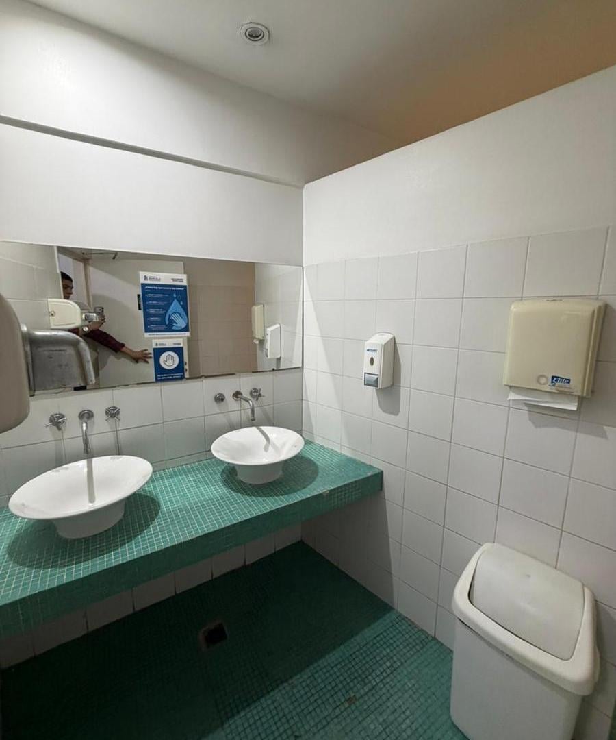 Foto de Oficina 320m2 sin expensas - ZONA UNIVERSITARIA, imagen 2