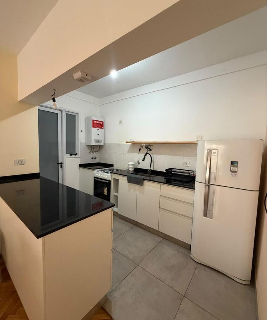 Foto de Alquiler 2 Ambientes Amoblado con 2 Patios – Av. Rivadavia 2200, imagen 5