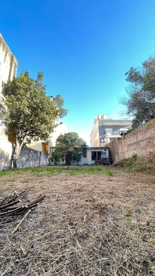 Gran Lote en Venta Sobre Av en Lanus 3