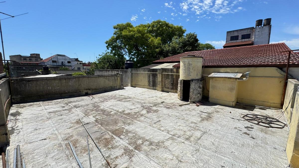 Vivienda Multifamiliar Sobre Gran Lote de 48 M! Lanus 4