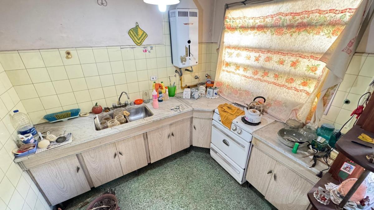 Vivienda Multiproposito en Venta en Lanus 4