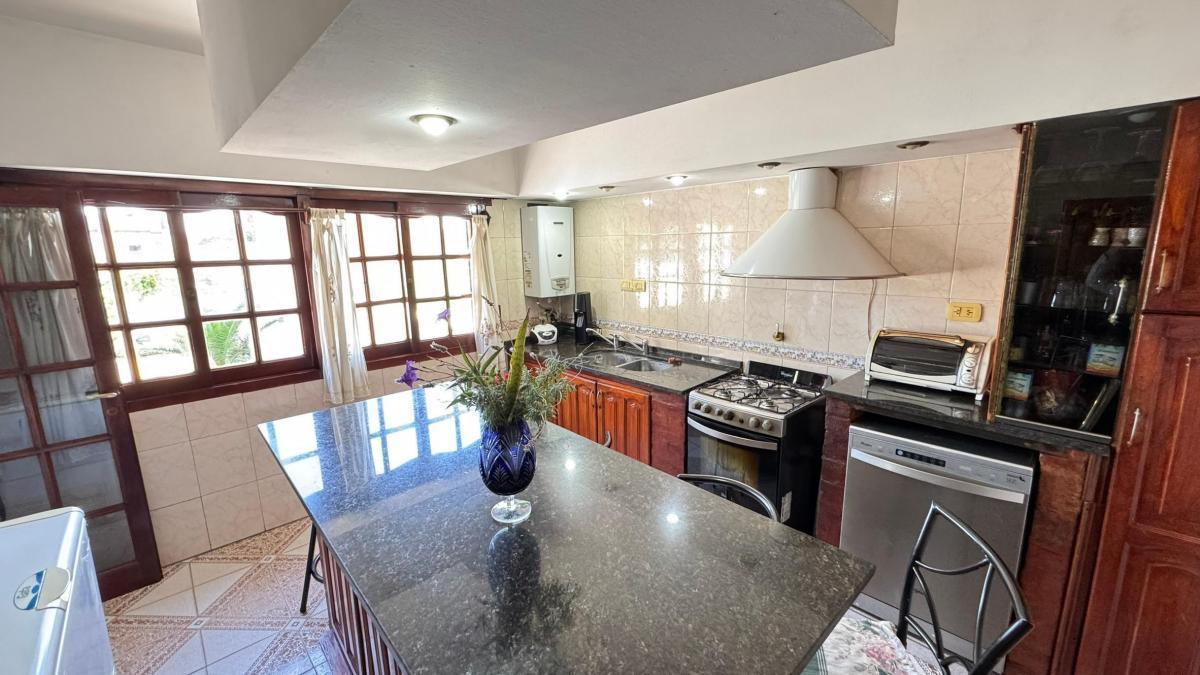 Vivienda Multiproposito en Venta Sobre Av, Ideal Inversor 2