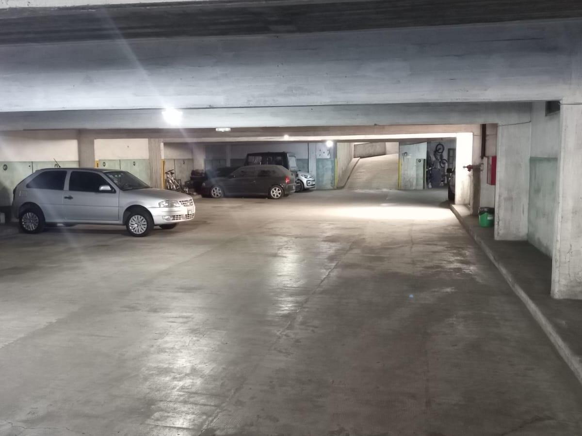 Cochera en Lanus