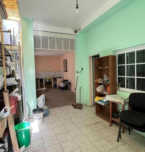Foto de LOCAL Y VIVIENDA SOBRE AVENIDA EN VENTA EN LANUS, imagen 3