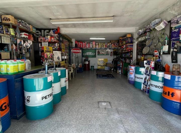 Foto de LOCAL Y VIVIENDA SOBRE AVENIDA EN VENTA EN LANUS, imagen 4
