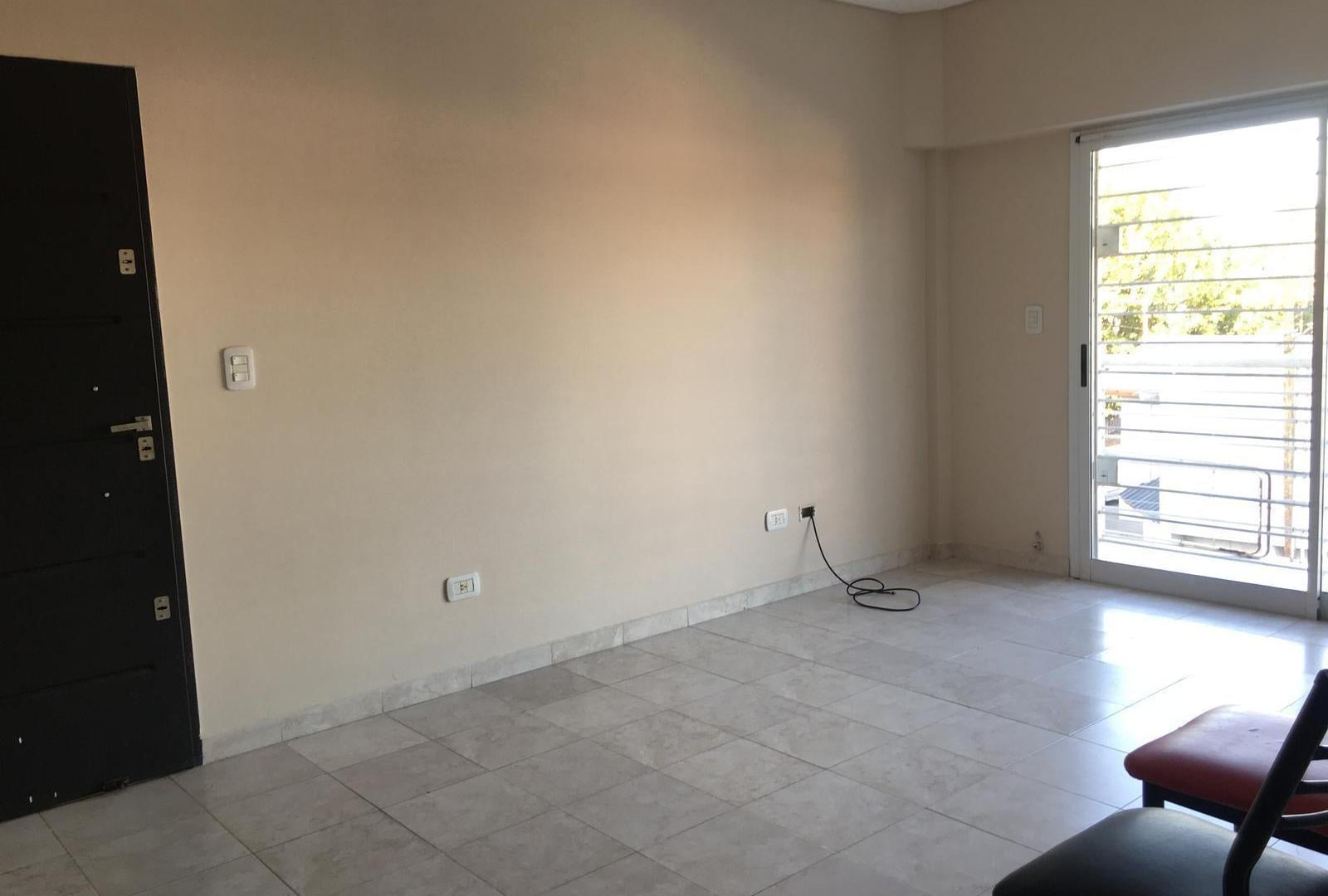 Departamento en alquiler en Remedios De Escalada, Lanús.