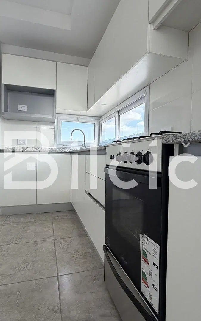 Departamento en Venta y Alquiler en Lanús Oeste 5