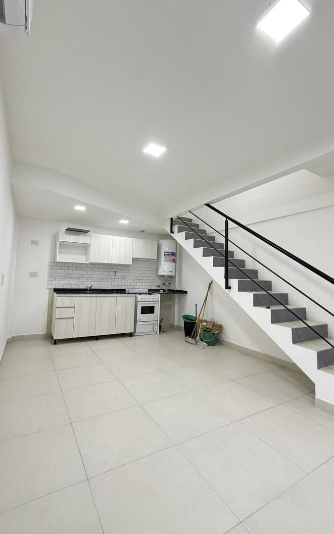 Foto de Departamento en Alquiler en Lanús Este, imagen 4