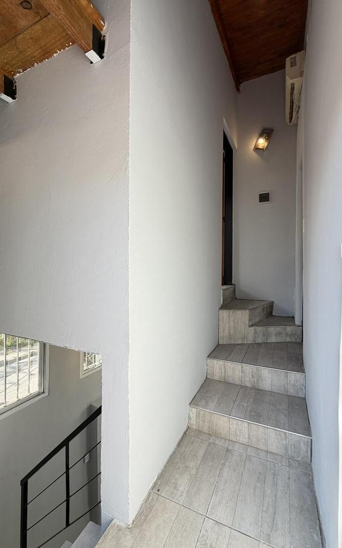 Foto de PH en Venta en Lanús Oeste, imagen 3