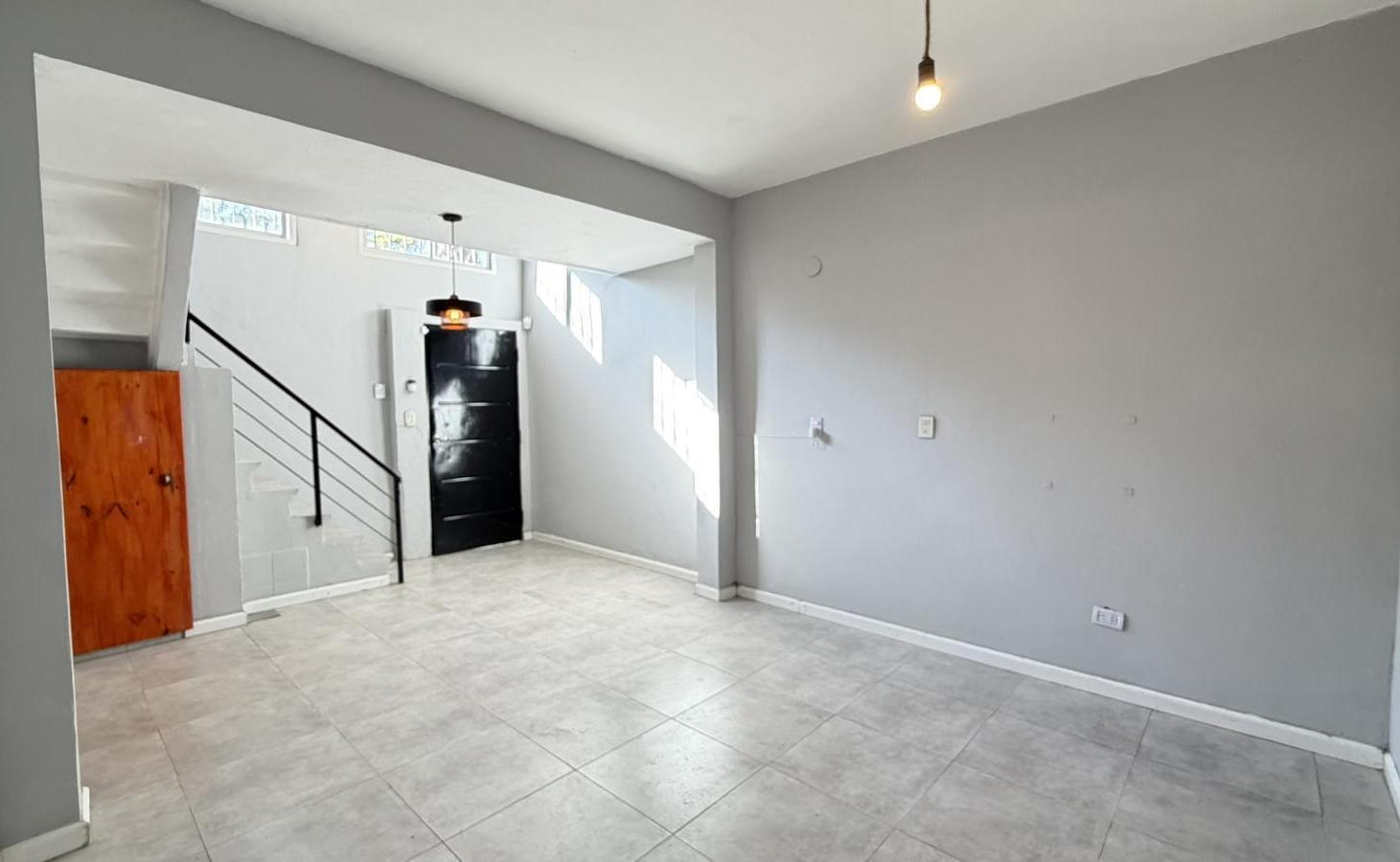 Foto de PH en Venta en Lanús Oeste, imagen 4