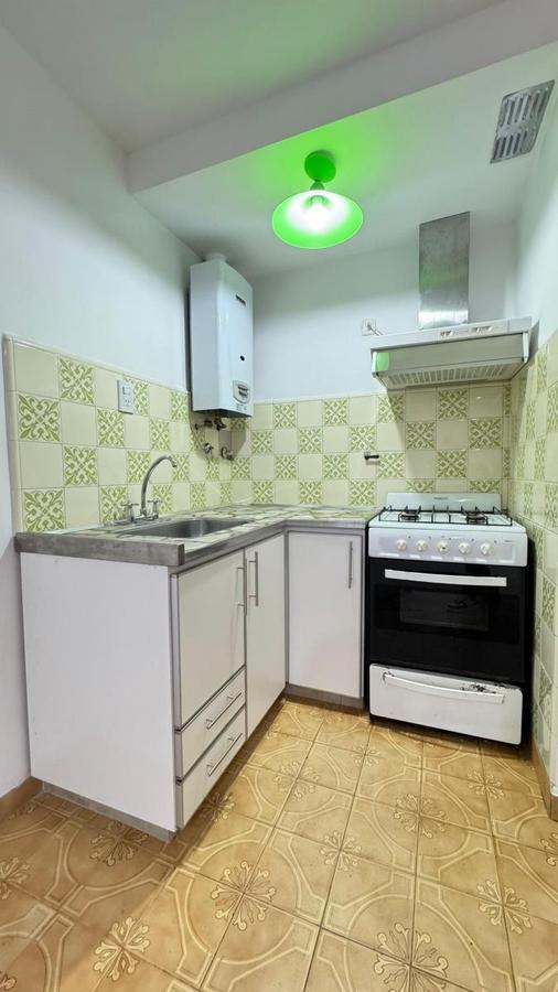 Foto de CÓMODO DEPTO. 3 AMB. EN EXCELENTE ZONA RESIDENCIAL LANUS, imagen 3