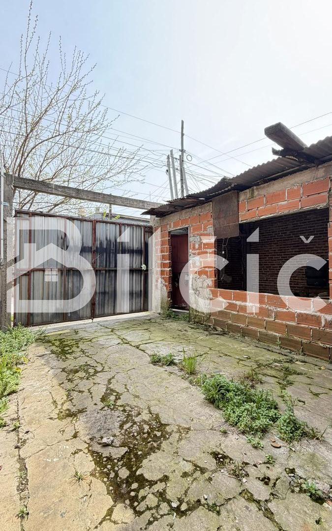 Foto de Terreno en Venta en Lanús Este, imagen 1